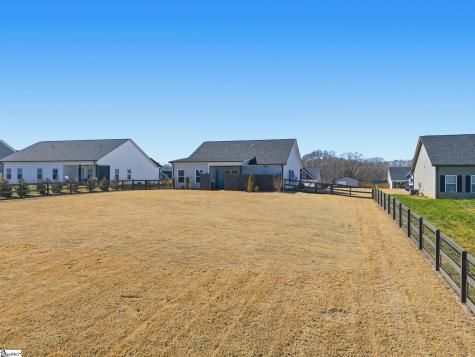 255 R C Thompson Road Chesnee SC 29323