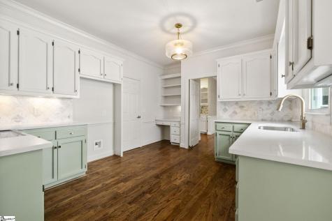 302 Greenview Circle Greenville SC 29609