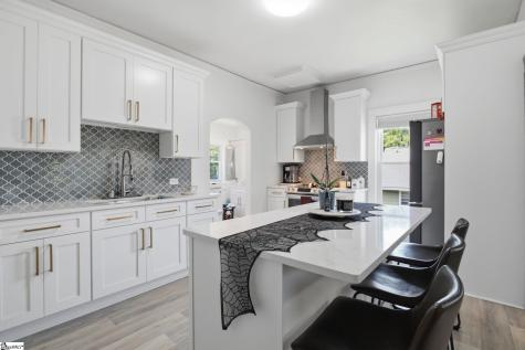 35 W 5th Street Greenville SC 29611
