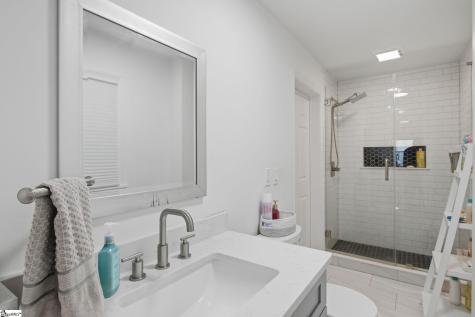 35 W 5th Street Greenville SC 29611