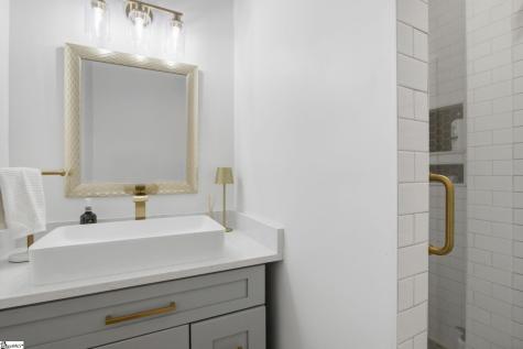 35 W 5th Street Greenville SC 29611