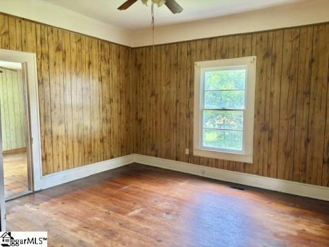 12 G Street Inman SC 29349