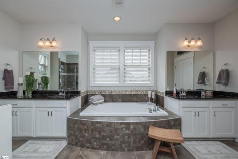 120 Longfellow Way Simpsonville SC 29681