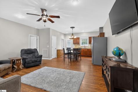1602 Georgia Road Gray Court SC 29645