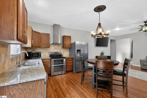 1602 Georgia Road Gray Court SC 29645