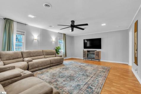 614 Brogan Avenue Anderson SC 29625