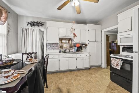 136 Rice Street Belton SC 29627