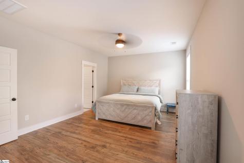 317 Breakwater Lane Seneca SC 29678