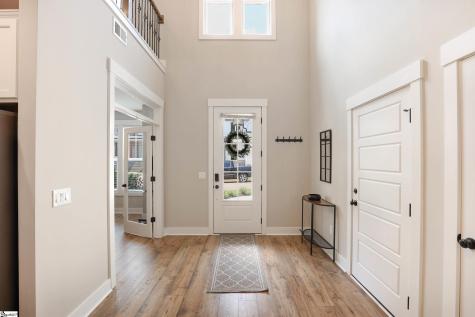 317 Breakwater Lane Seneca SC 29678