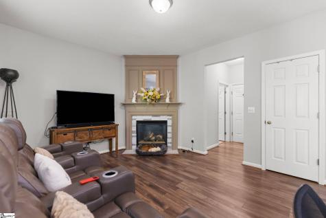 817 Weybourne Drive Greer SC 29650