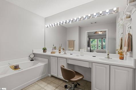 817 Weybourne Drive Greer SC 29650