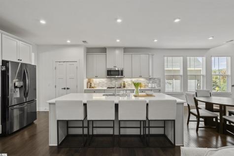 210 Alister Drive Greenville SC 29607
