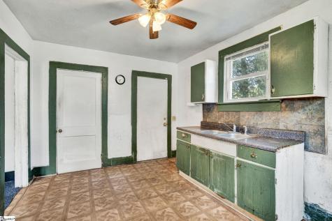 526 Perry Avenue Greenville SC 29611