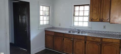 1611 Gary Street Clinton SC 29325