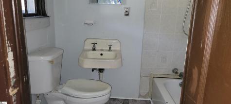 1611 Gary Street Clinton SC 29325