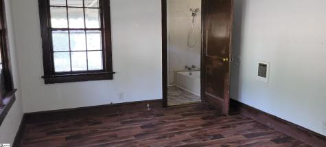 1611 Gary Street Clinton SC 29325