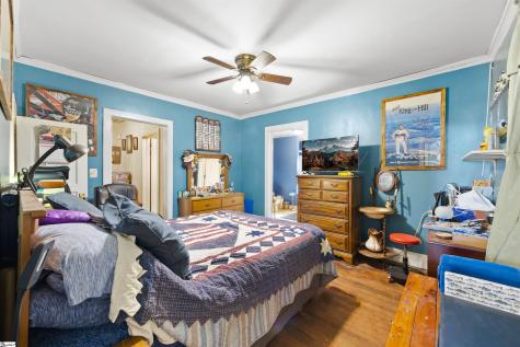 6 Berkley Avenue Greenville SC 29609