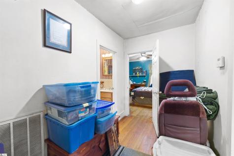 6 Berkley Avenue Greenville SC 29609