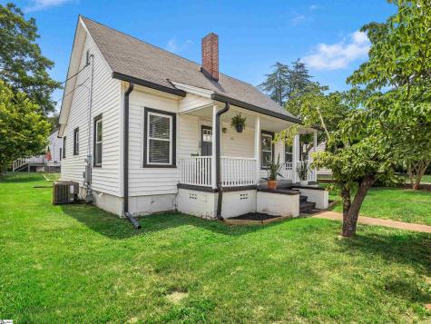 52 Hutchins Street Greenville SC 29605