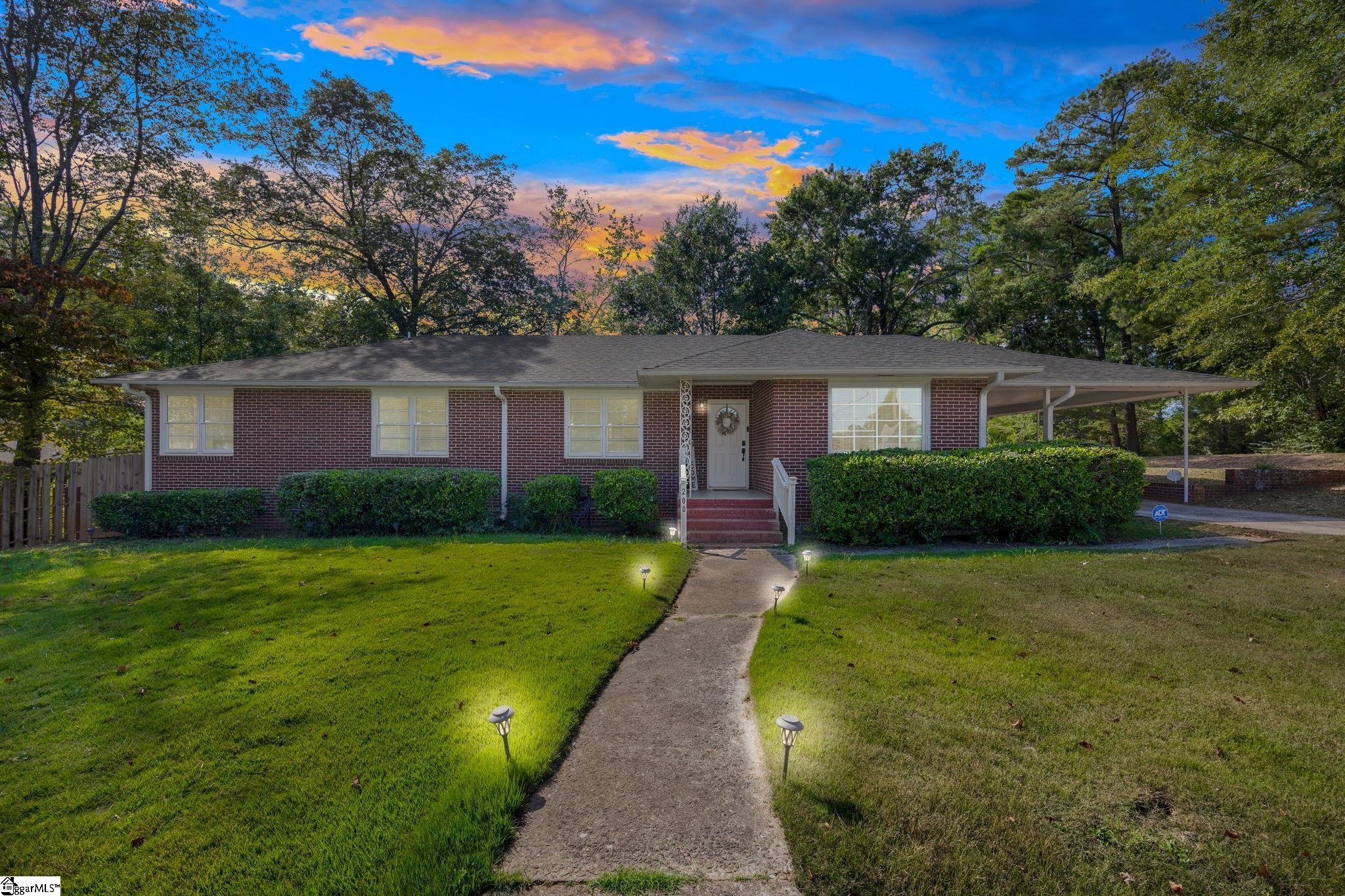 200 Pine Street Seneca SC 29678