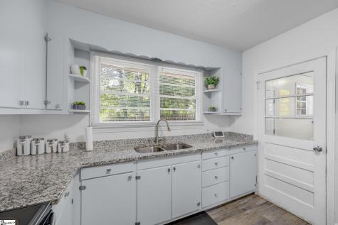 200 Pine Street Seneca SC 29678