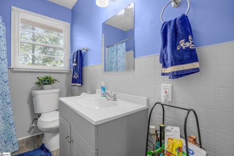 200 Pine Street Seneca SC 29678