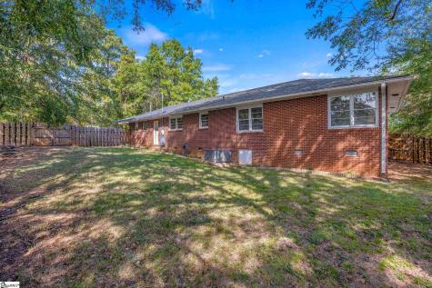 200 Pine Street Seneca SC 29678