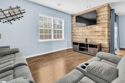 461 All Seasons Drive Boiling Springs SC 29316