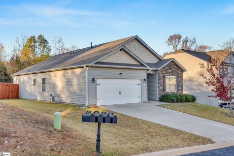 461 All Seasons Drive Boiling Springs SC 29316