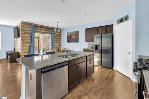 461 All Seasons Drive Boiling Springs SC 29316