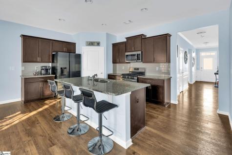 461 All Seasons Drive Boiling Springs SC 29316