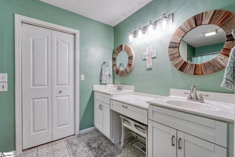 103 Cheyenne Ridge Trail Campobello SC 29322