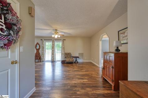 103 Cheyenne Ridge Trail Campobello SC 29322