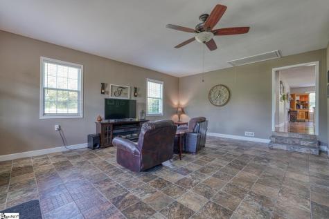 103 Cheyenne Ridge Trail Campobello SC 29322