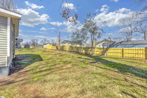 8180 Ninth Street Boiling Springs SC 29316