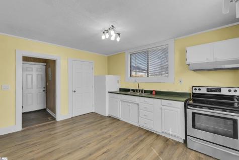 8180 Ninth Street Boiling Springs SC 29316