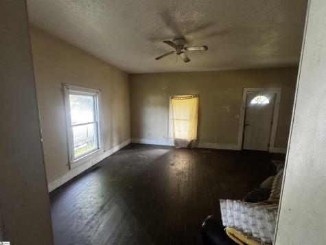 6 Hammett Street Laurens SC 29360