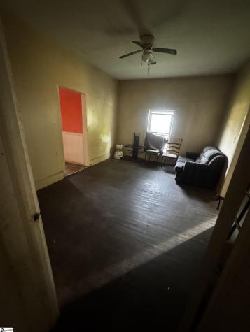 6 Hammett Street Laurens SC 29360