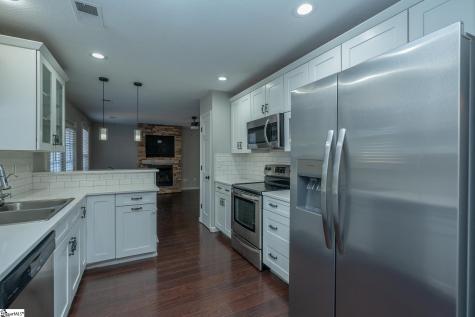 509 Oak Circle Easley SC 29640