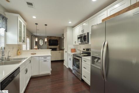 509 Oak Circle Easley SC 29640