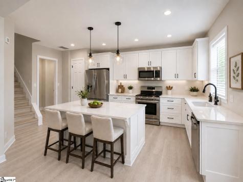 648 Ivybrooke Avenue Greenville SC 29615