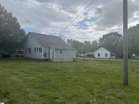 330 B Street Jonesville SC 29353