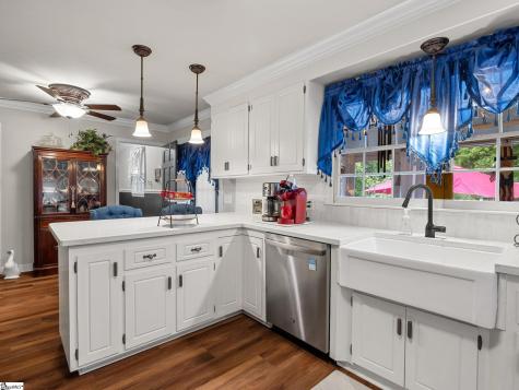 401 E Rutledge Avenue Gaffney SC 29340