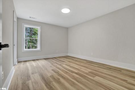 104 W Sunset Court Seneca SC 29672