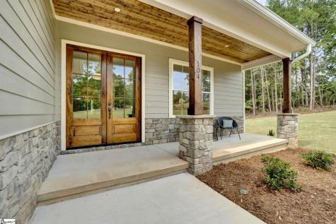 104 W Sunset Court Seneca SC 29672