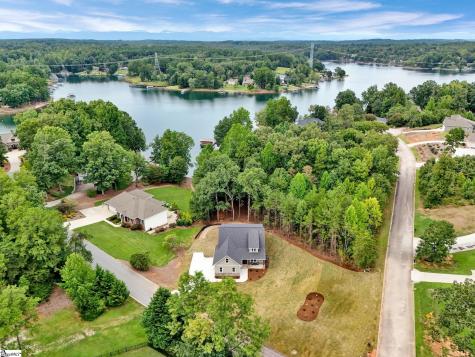 104 W Sunset Court Seneca SC 29672