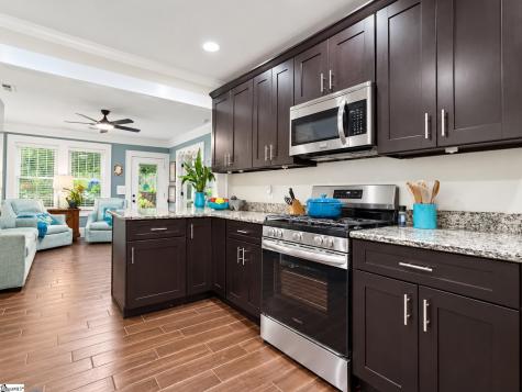 23 Underwood Avenue Greenville SC 29607
