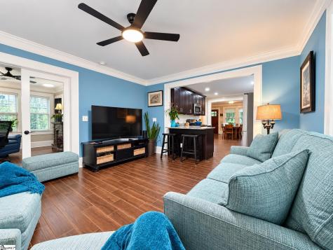23 Underwood Avenue Greenville SC 29607