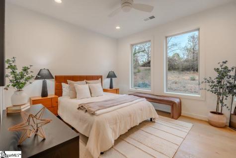 11 Mount Zion Avenue Greenville SC 29609