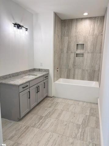 1015 Tudor Cottage Trail Boiling Springs SC 29316